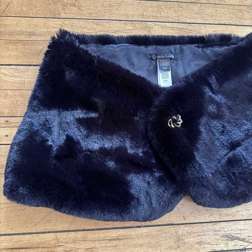 Vintage Christian Lacroix Faux Fur Stole Wrap OS Mob Wife Black Classy Brooch - Picture 3 of 8